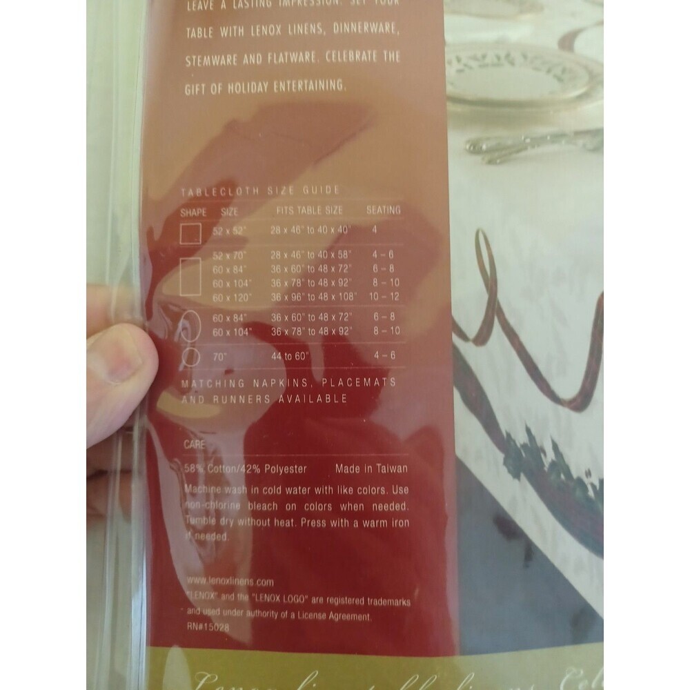 Lenox Holiday Nouveau NWT tablecloth 60x104” oblong new classic Christmas linens - Picture 4 of 5